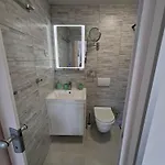 Caveromane Mini Apartman