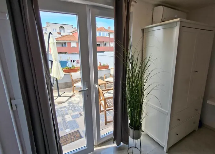 Apartment Caveromane Mini