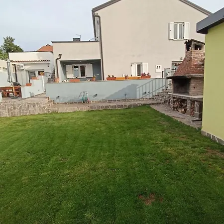 Apartment Caveromane Mini