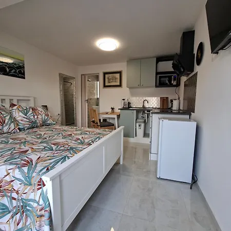 Caveromane Mini Pula