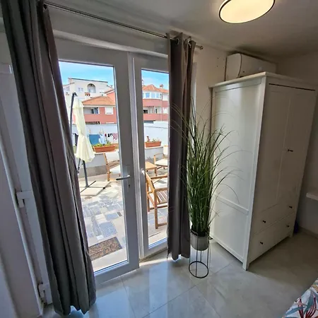 Apartament Caveromane Mini
