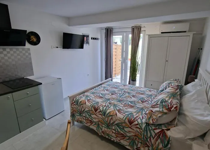 Apartment Caveromane Mini *