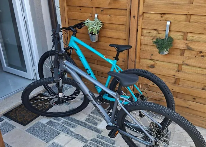 Caveromane Mini Apartment