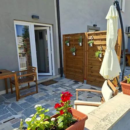 Caveromane Mini Apartmán Pula