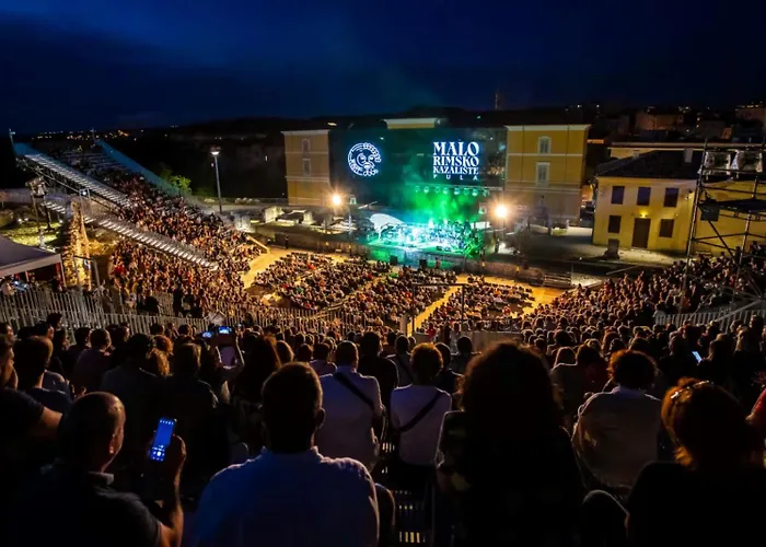 Apartament Caveromane Mini *