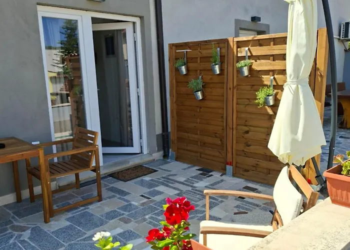 Caveromane Mini Apartament Pula